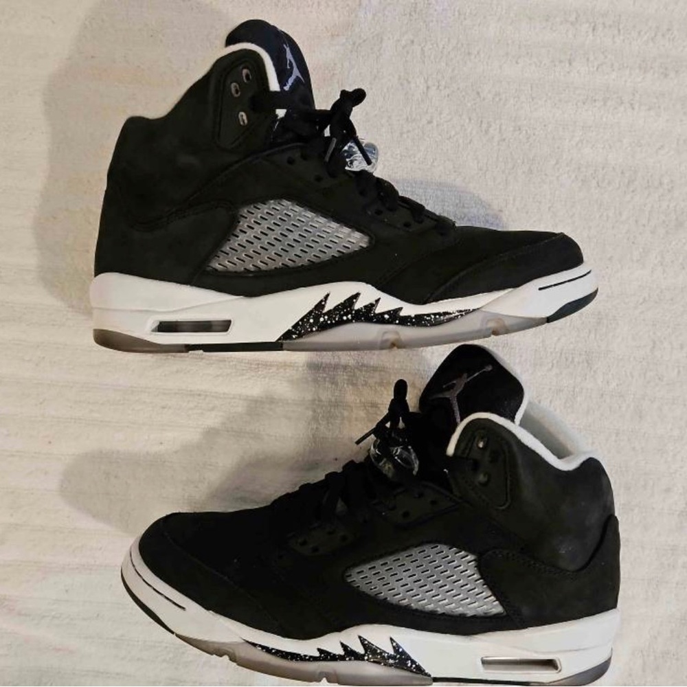 Jordan 5 moonlight